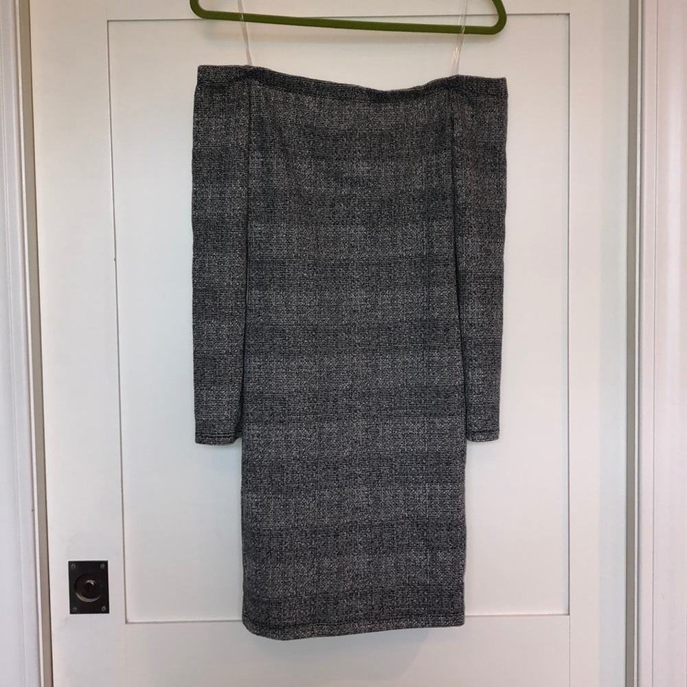 NWT off the should dress